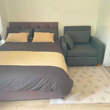 לונדון Studio Flat Private Bathroom Wc And Kitchenette מראה חיצוני תמונה