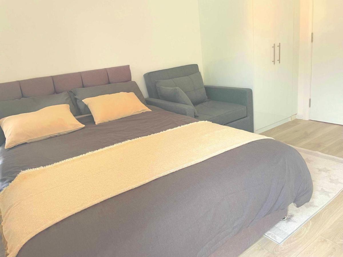 לונדון Studio Flat Private Bathroom Wc And Kitchenette מראה חיצוני תמונה